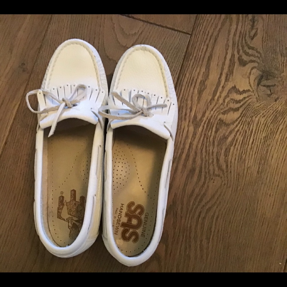 SAS Moc loafers in white 8N